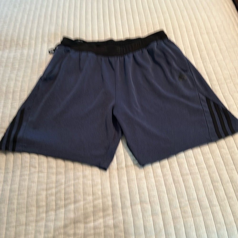Adidas men’s Shorts XL in Navy Blue/Black with zippered pockets.